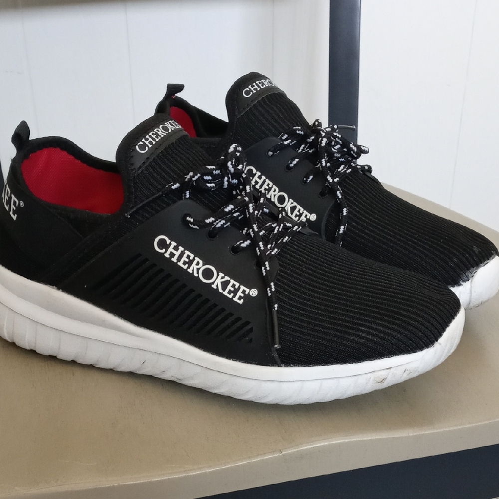 Cherokee Sneakers